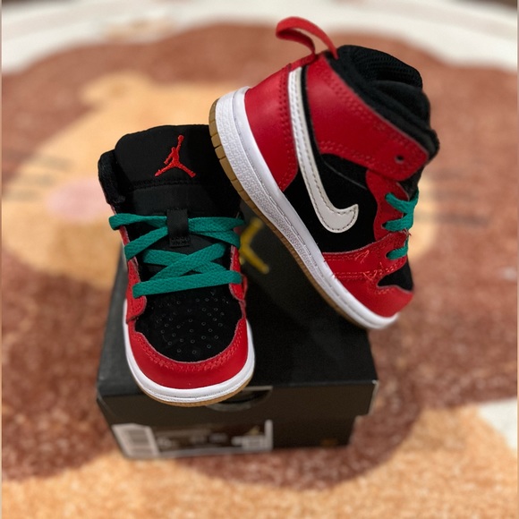 Toddler Jordan 1 - Picture 4 of 7